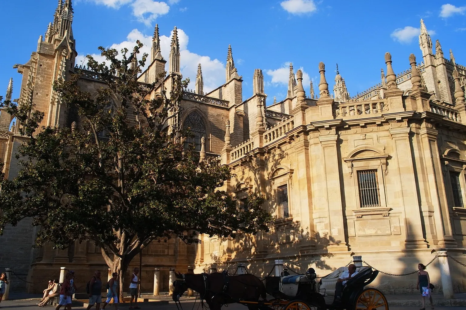 Alcazar de Seville tarifs : options et formules de billets pour votre visite