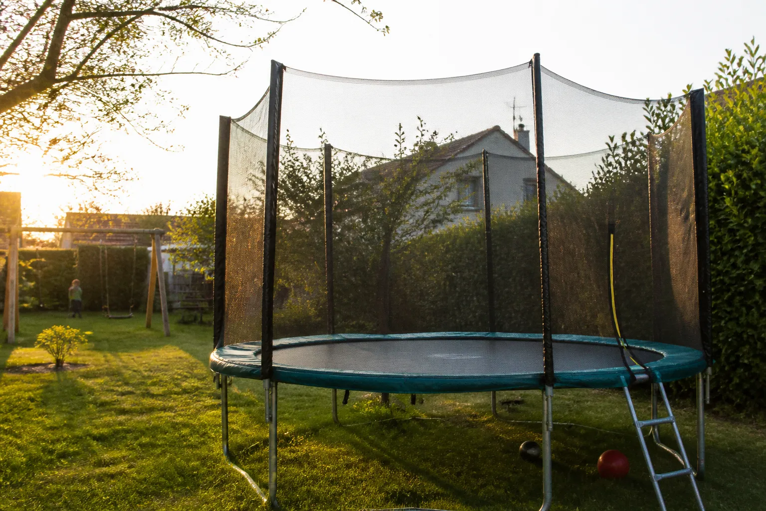 Comment bien choisir un filet de sécurité pour trampoline de 15 pieds