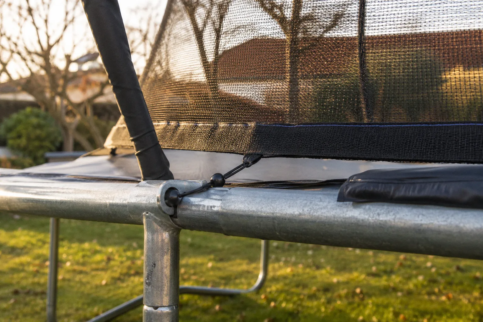Filet de trampoline intérieur ou extérieur : notre verdict