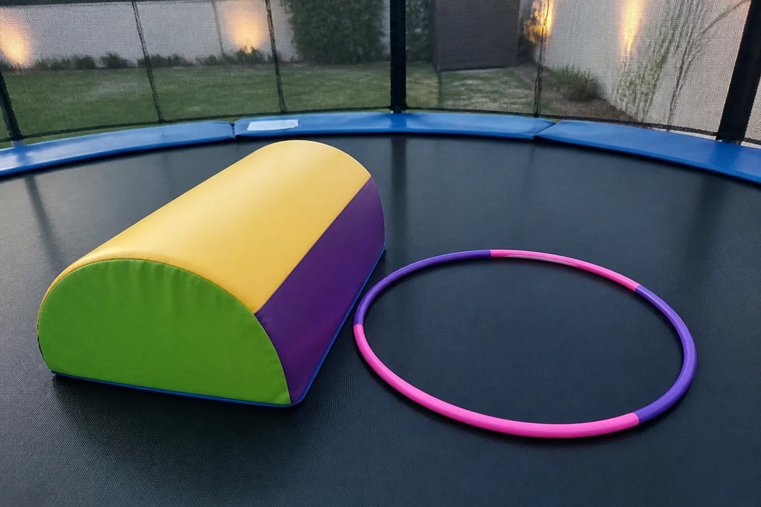 Parcours d'obstacles sur trampoline : 3 idées testées