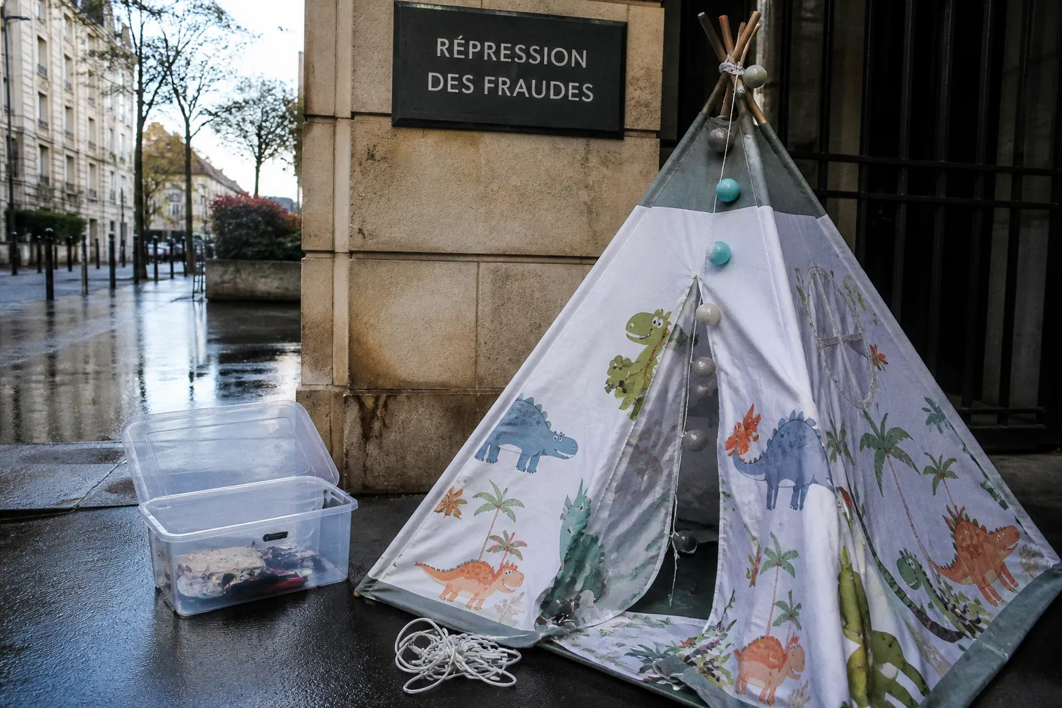 Tente tipi pour enfants : pourquoi le modèle Dinosaur Discovery a été retiré du marché