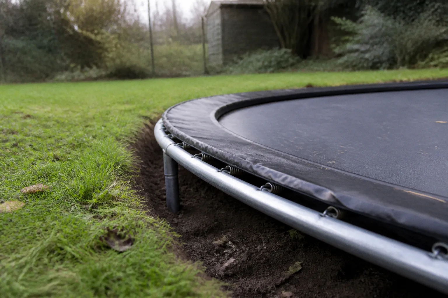 Trampoline enterré ou hors sol : notre comparatif des critères de choix