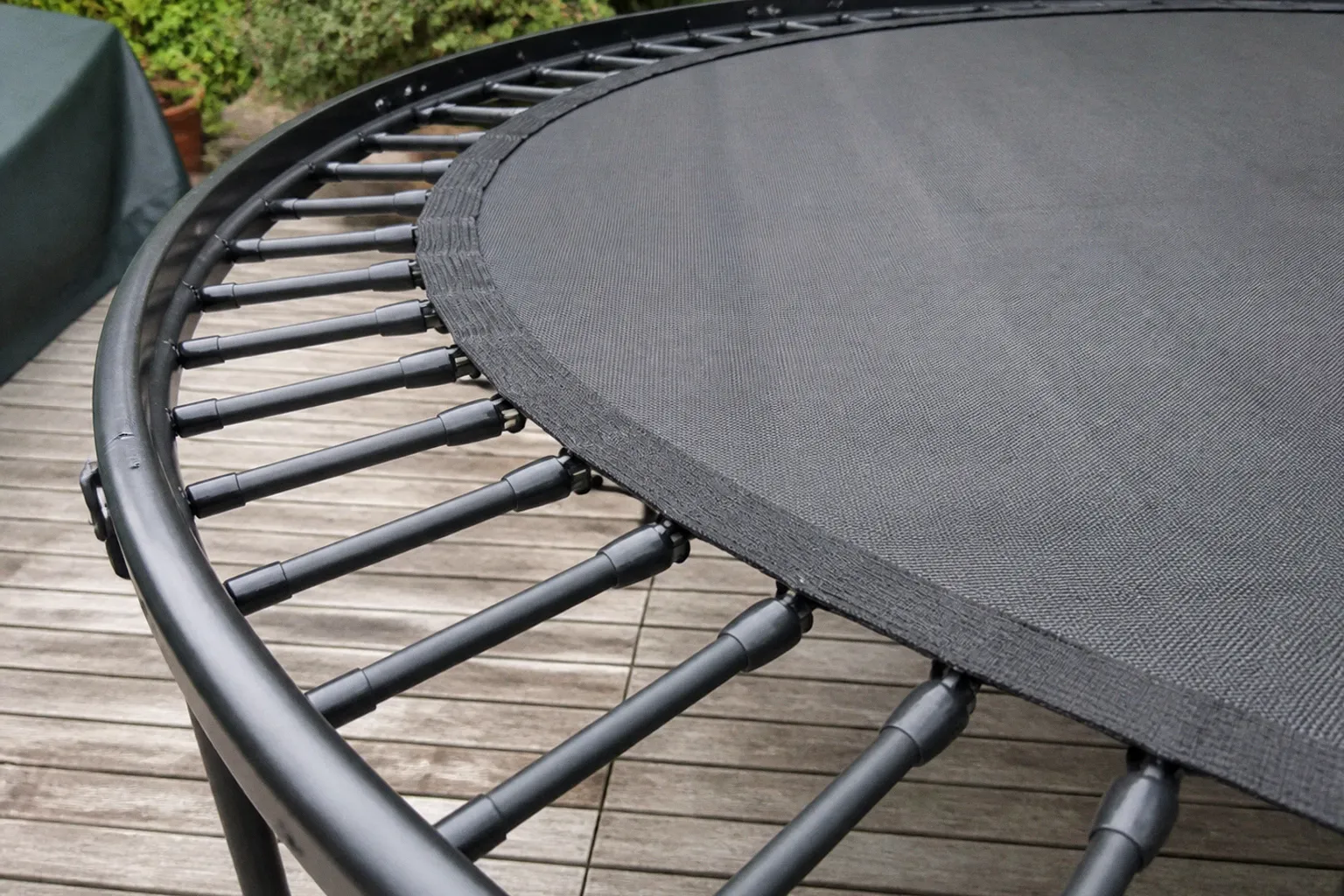 Trampoline sans ressort : cet achat vaut-il son prix ?